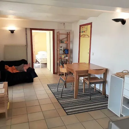 2 Chambres Au Calme Et Au Vert, A *